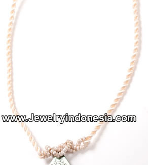 Mother of Pearl Shell Necklaces Bali Indonesia